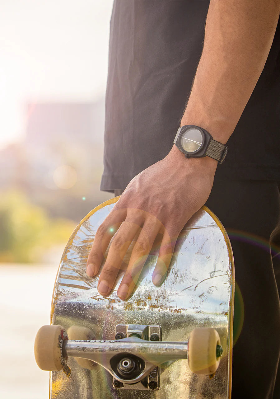 Nixon Light-Wave All Black A1322-001-00