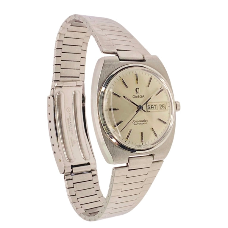 Omega Vintage Men's Seamaster Automatic Day/Date Silver Dial 166.0216