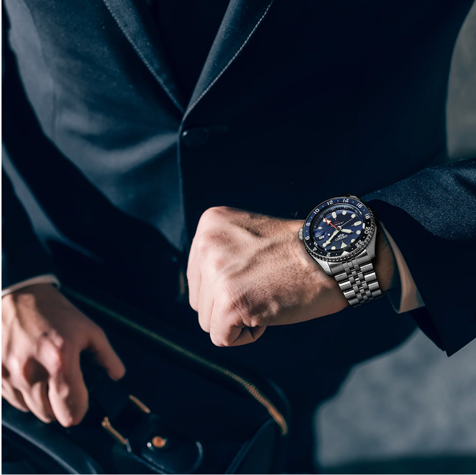 Seiko 5 SKX Sports Style GMT Series Bi-Color Bezel Blue Dial Stainless Steel Bracelet SSK003