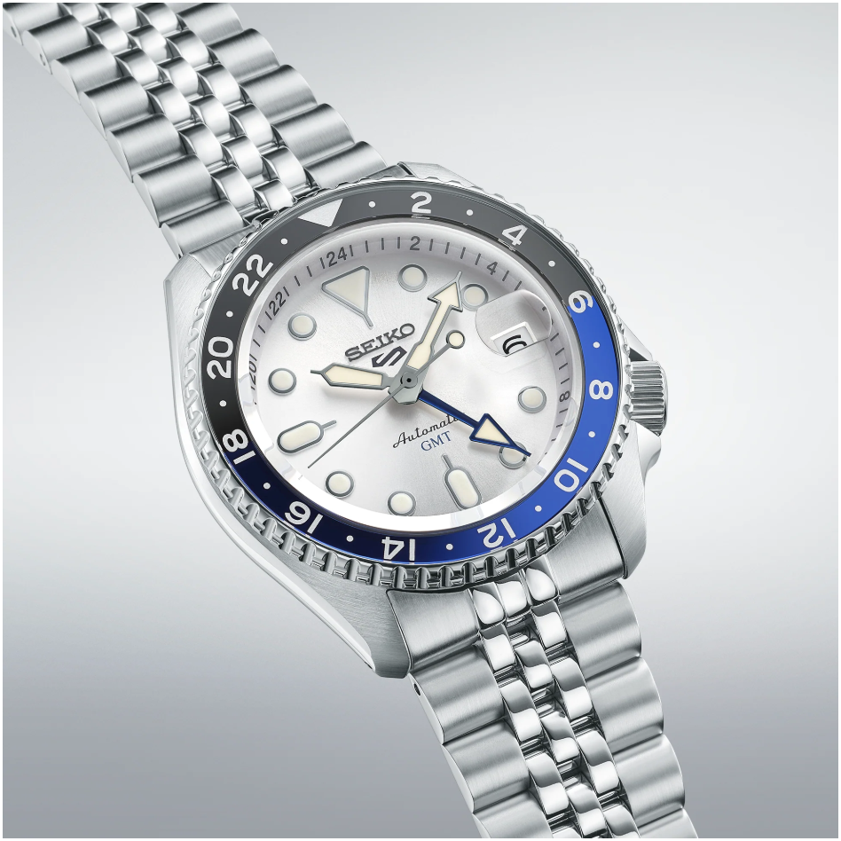 Seiko 5 Sports SKX Series Automatic GMT Silver Sunray Dial Stainless Steel Bracelet SSK033