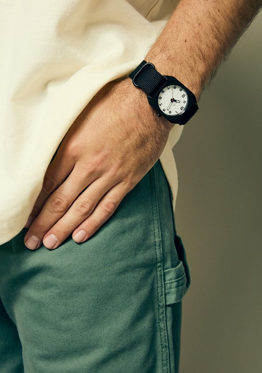 Nixon Scout Black/ White A1409 004-00