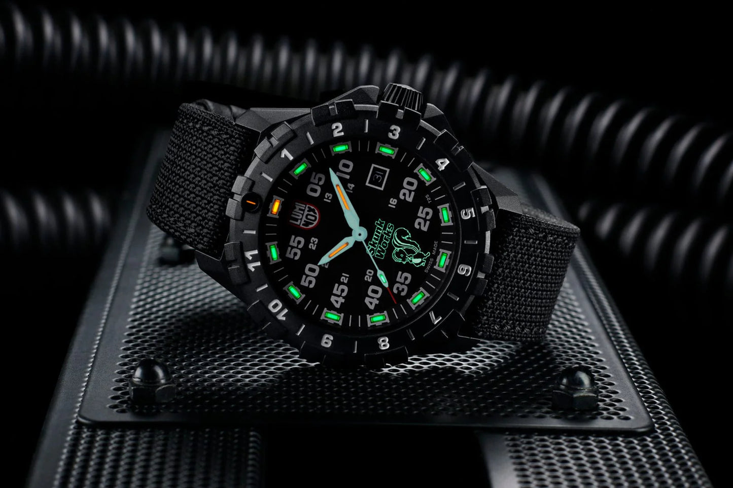 Luminox F-117 NIGHTHAWK x Skunk Works 6440 Heritage Pilot Watch 44 mm XA.6442.H