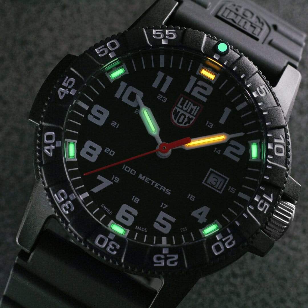 LUMINOX Leatherback Sea Turtle Giant Outdoor Watch 44mm XS.0321.L