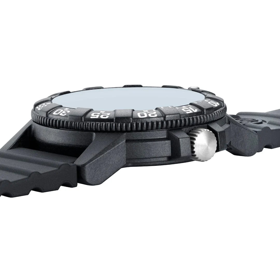 Luminox Leatherback Sea Turtle Giant Black / Yellow, 44 mm XS.0325