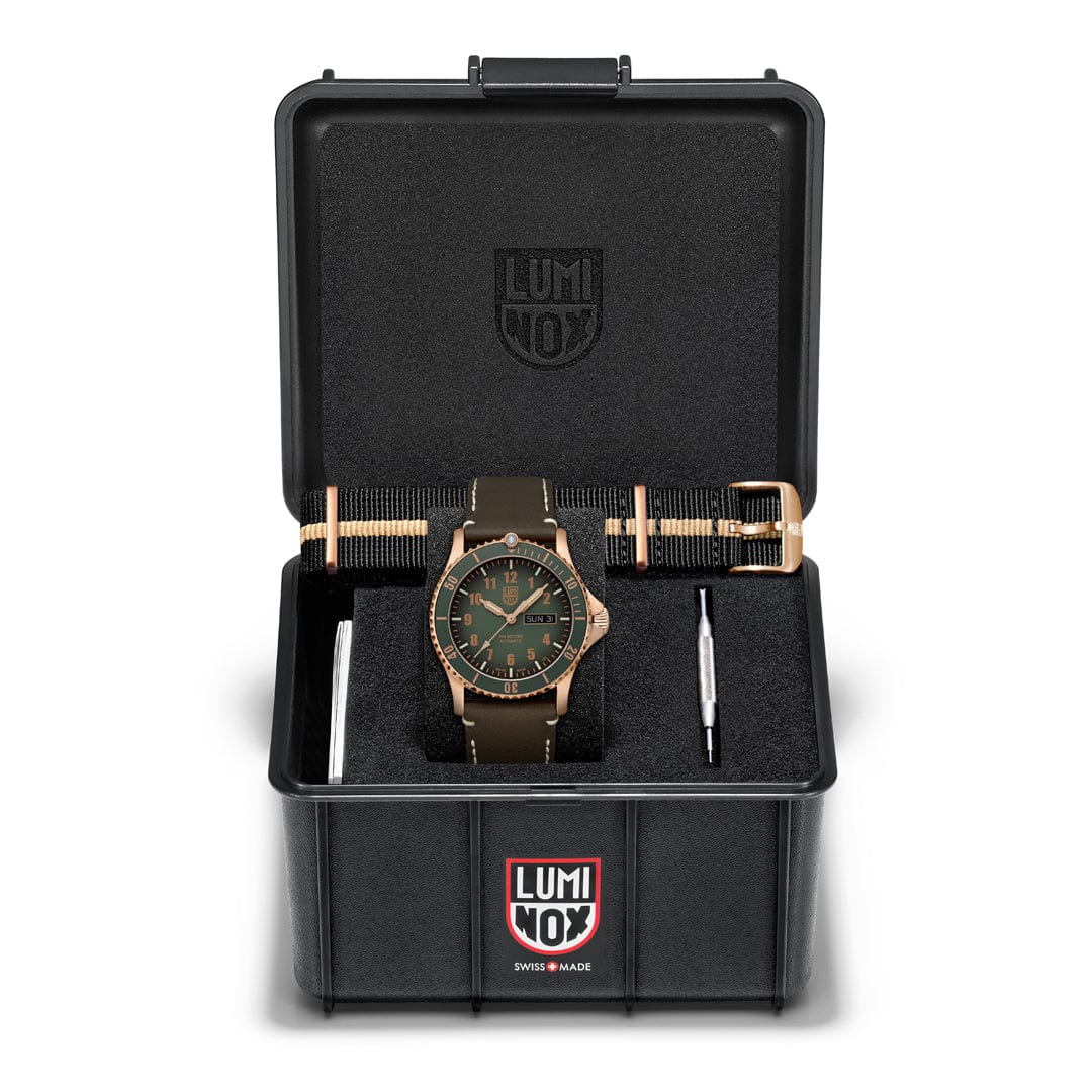 Luminox Automatic Sport Timer Bronze Dive Watch 42 mm Green Dial Limited Edition XS.0936.SET
