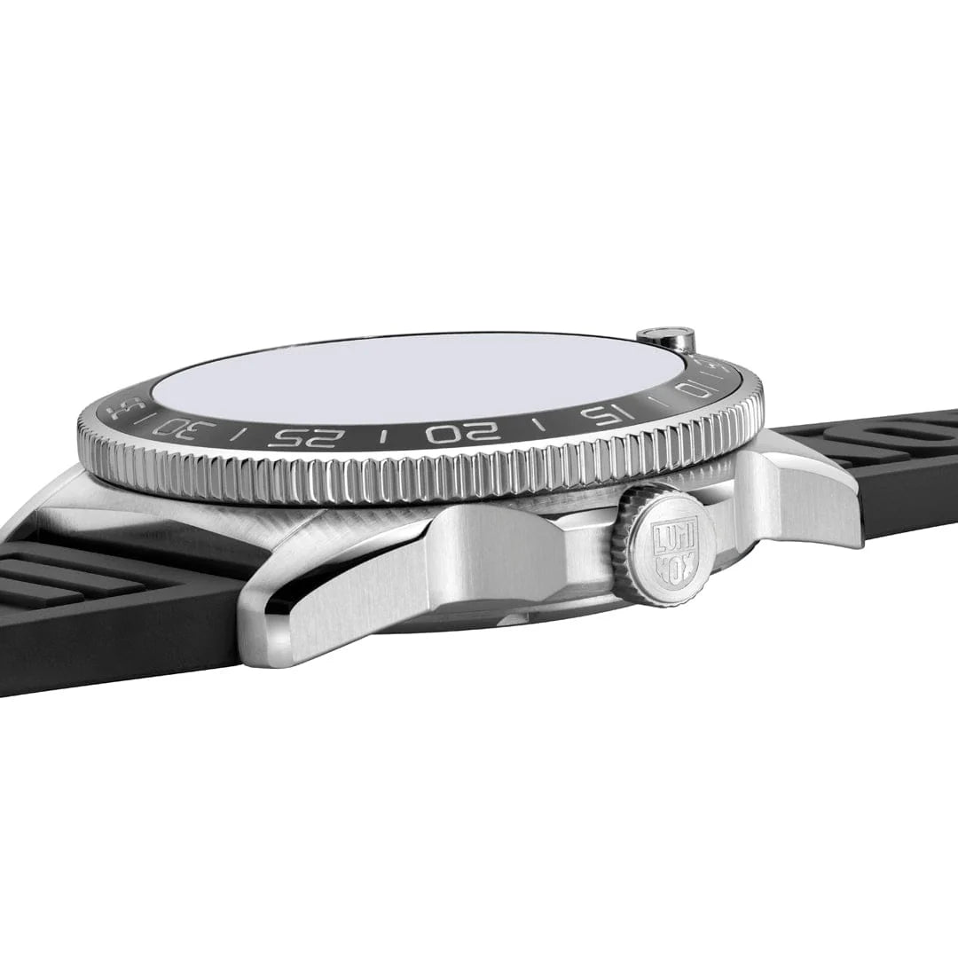 Luminox Pacific Diver Automatic Midnight Mariner Dive Watch 42mm White Full Lume Dial XS.3101.H.SET