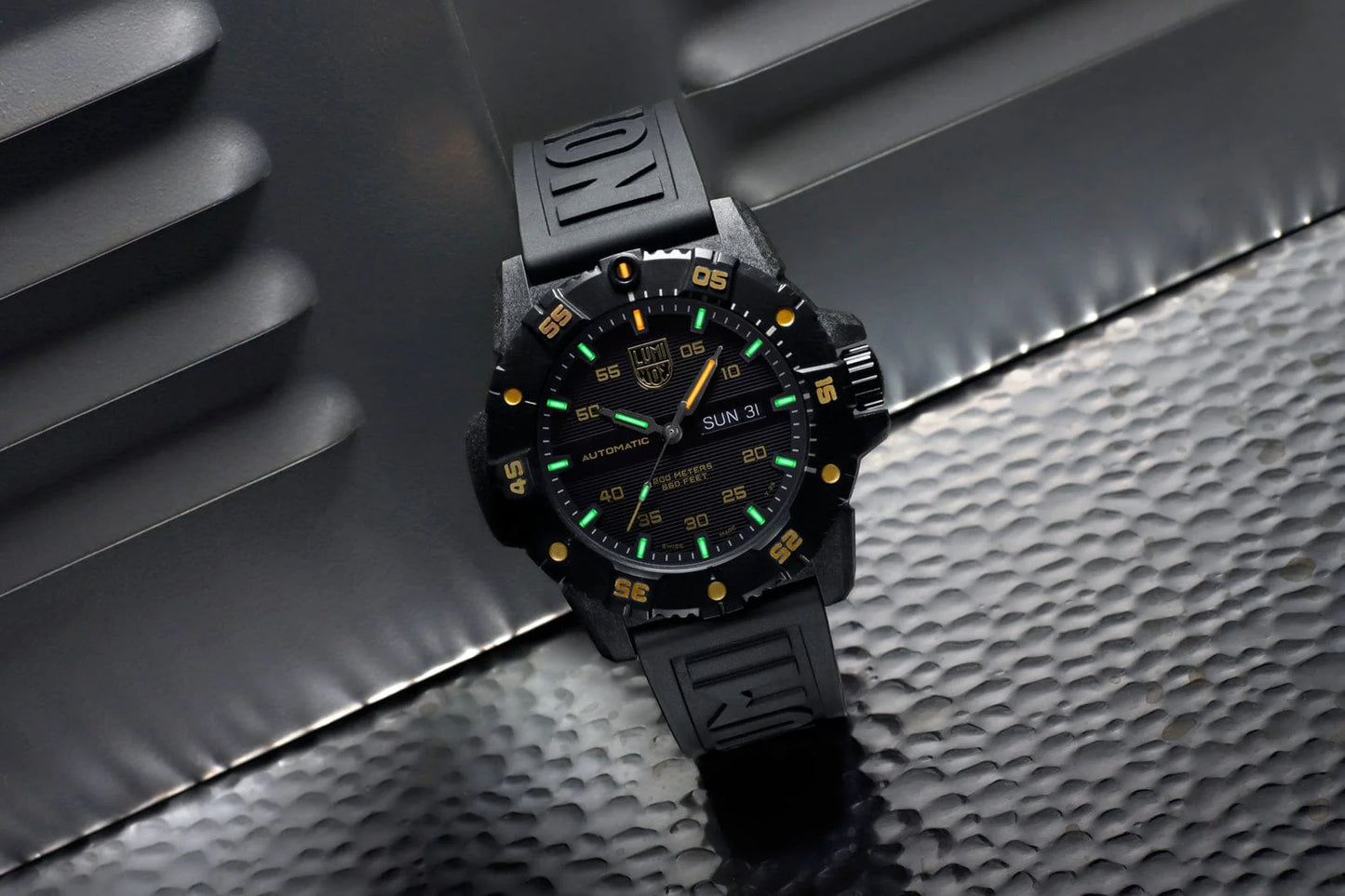 Luminox Master Carbon SEAL Automatic Dive Watch 45 mm Limited Edition XS.3865.GOLD