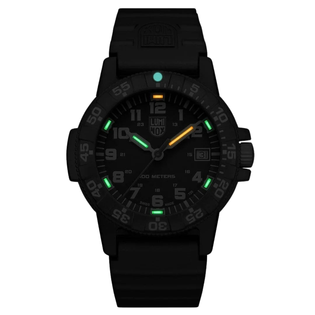 LUMINOX Leatherback Sea Turtle Giant Outdoor Watch 39mm XS.0301.L