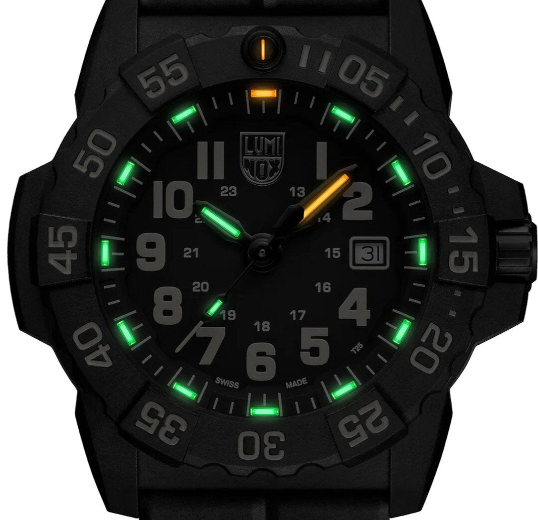 Luminox US Navy Seal 3500 Series Quartz Black Dial Black Carbonox  Case and Bracelet XS.3510