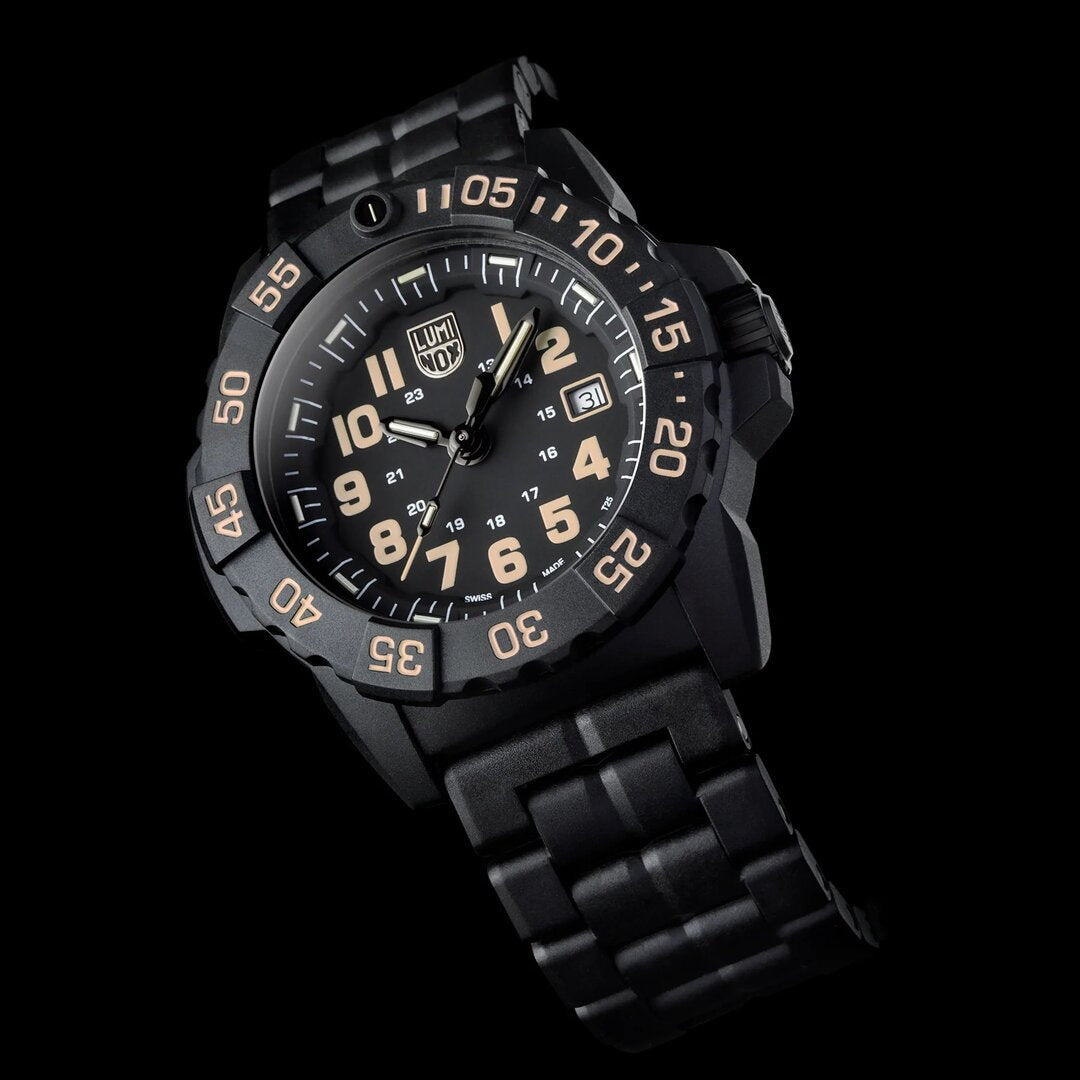 Luminox US Navy Seal 3500 Series Quartz Black Dial Black Carbonox  Case and Bracelet XS.3510
