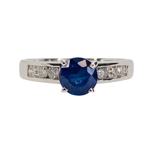18K White Gold Blue Sapphire Ring
