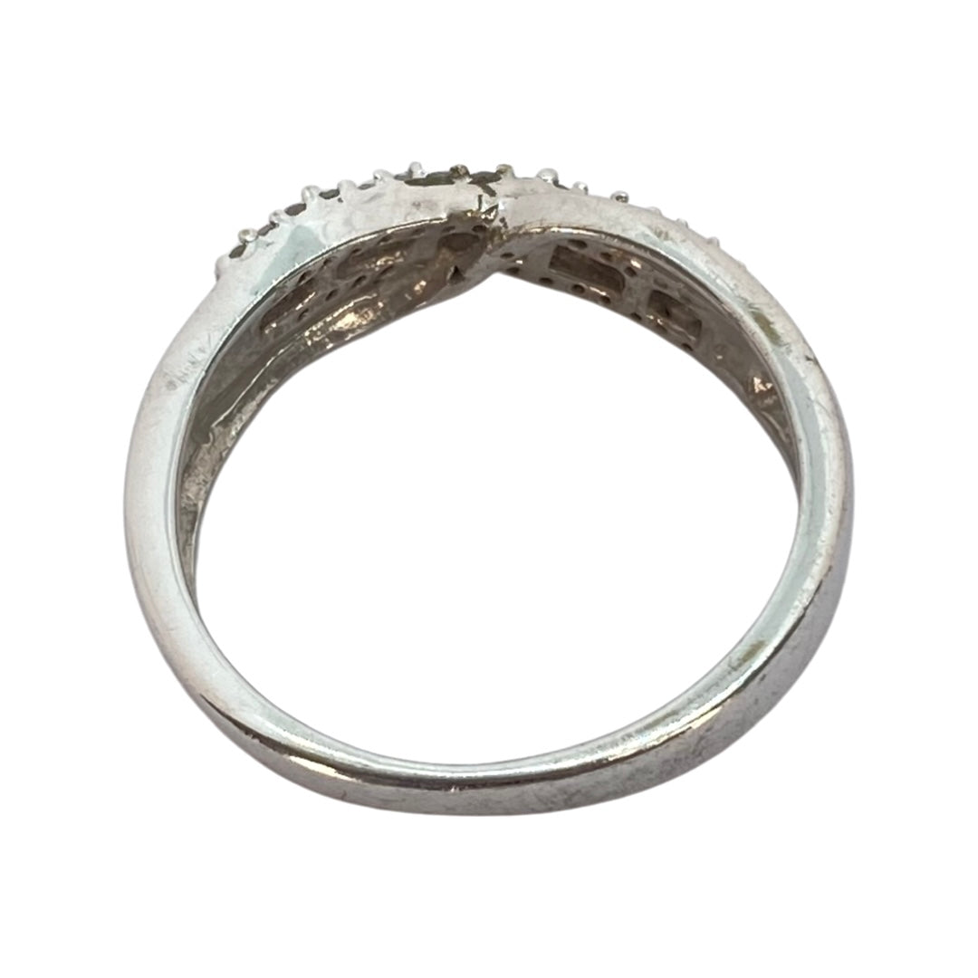10K White Gold Womens Diamond Ring