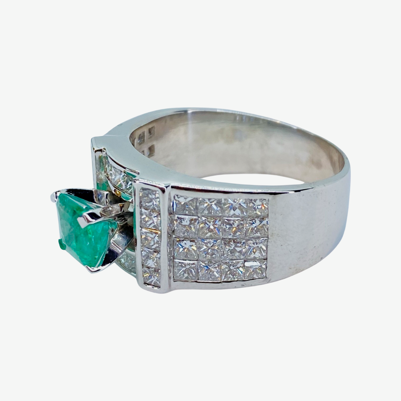 Estate Jewelry Womens 14K White Gold Emerald and Diamond Ring