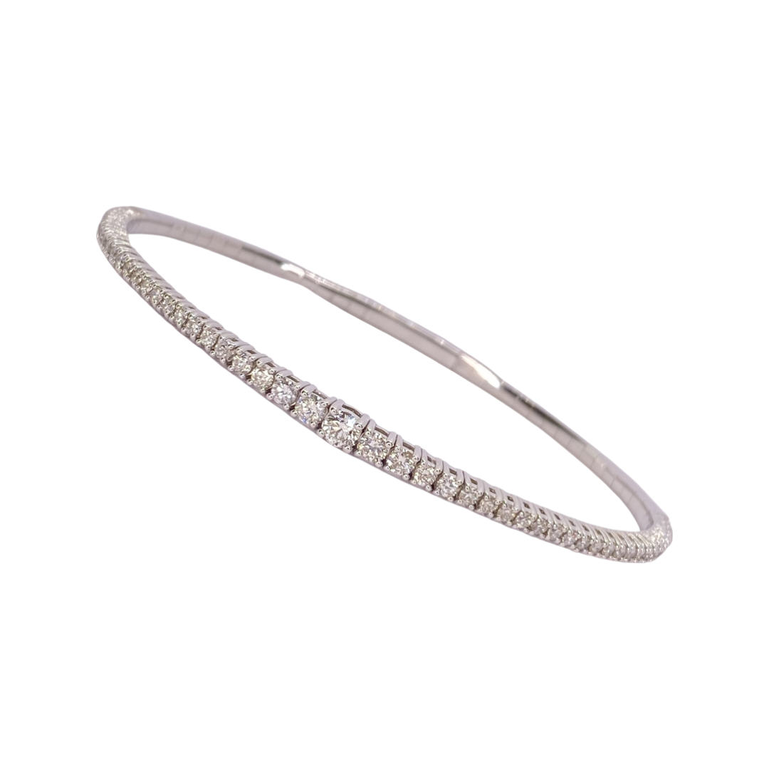 14K White Gold Graduating Diamond Tennis Bangle