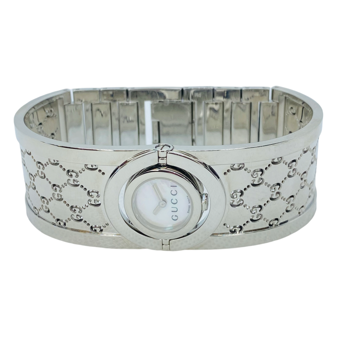 Gucci Twirl Bangle 112L Small Mother-of-Pearl Dial YA112510
