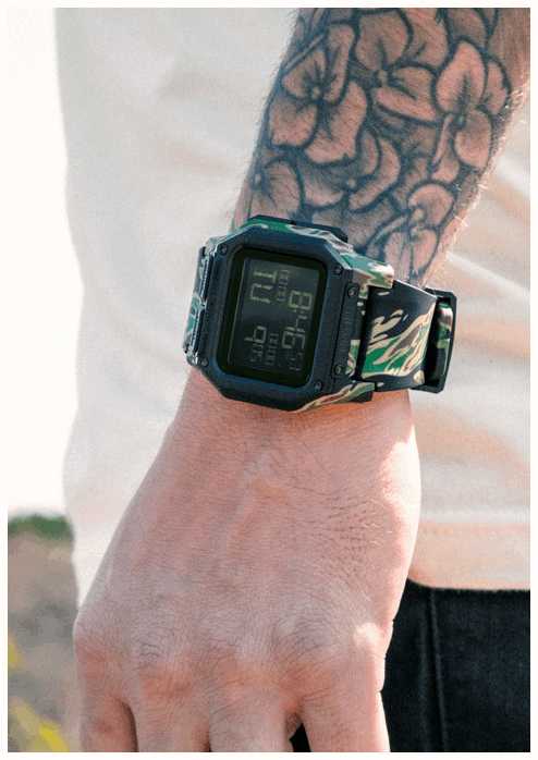 NIXON Regulus Digital Tiger Camouflage A1180-2351-00
