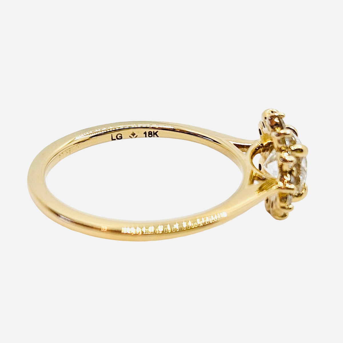 Lab Grown Diamond Round Brilliant Center Stone 0.93 Carat E,VVS2 Women's 18K Yellow Gold Sunburst Halo Ring