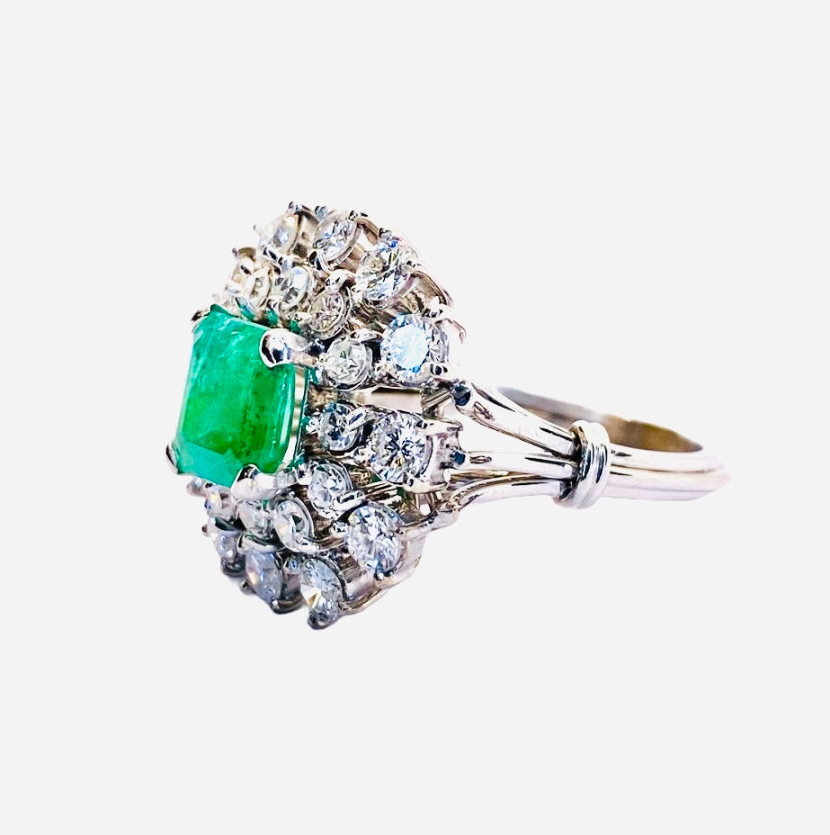 Estate Jewelry 14K White Gold Emerald and Diamond Ring
