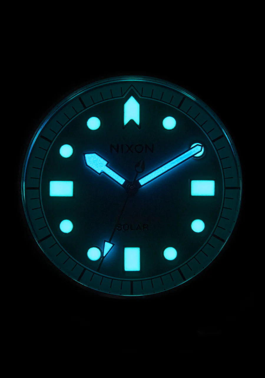 NIXON Stinger 44 Solar Silver/ Jade/ White  A1402 5235-00