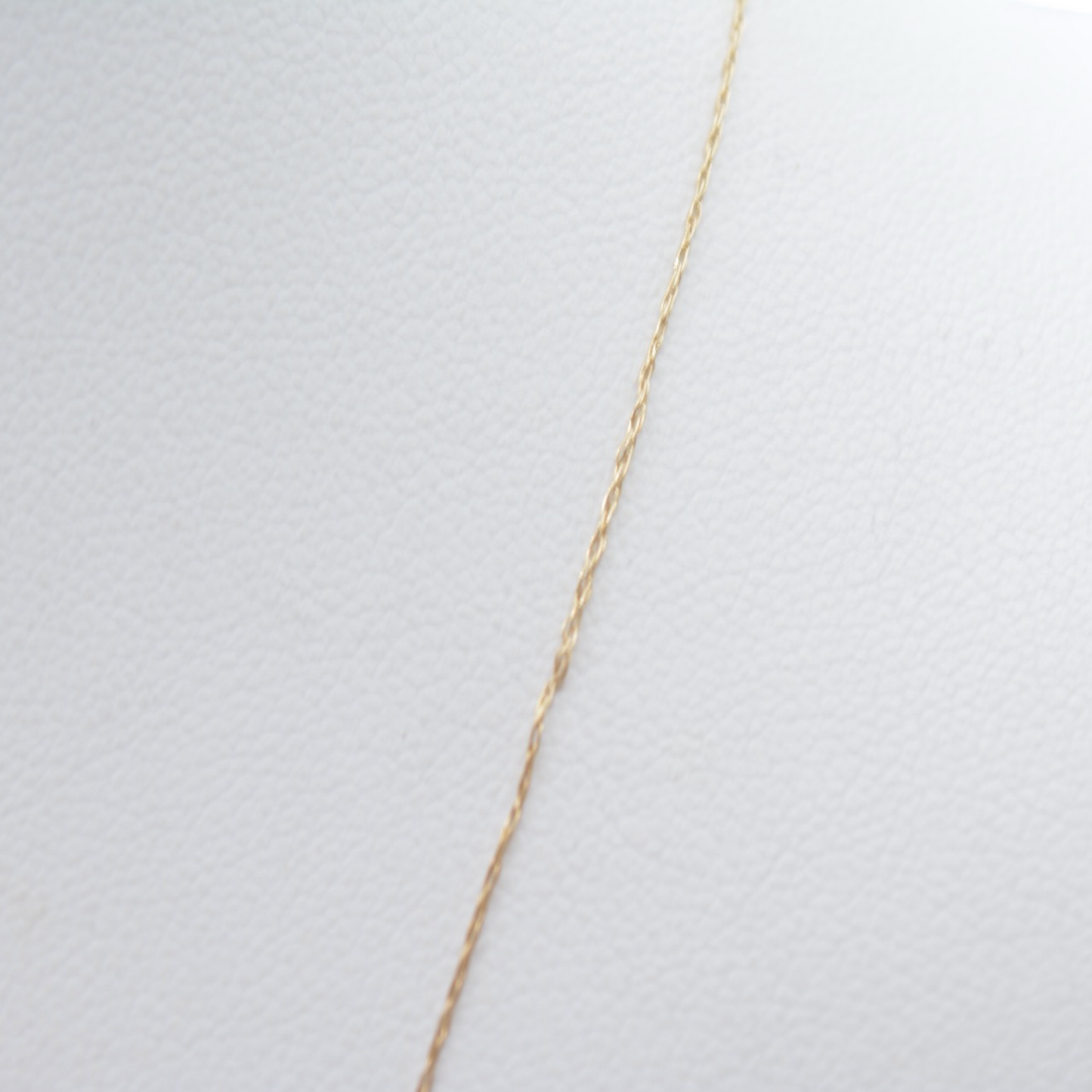 14K Yellow Gold Circle Diamond Pendant Necklace