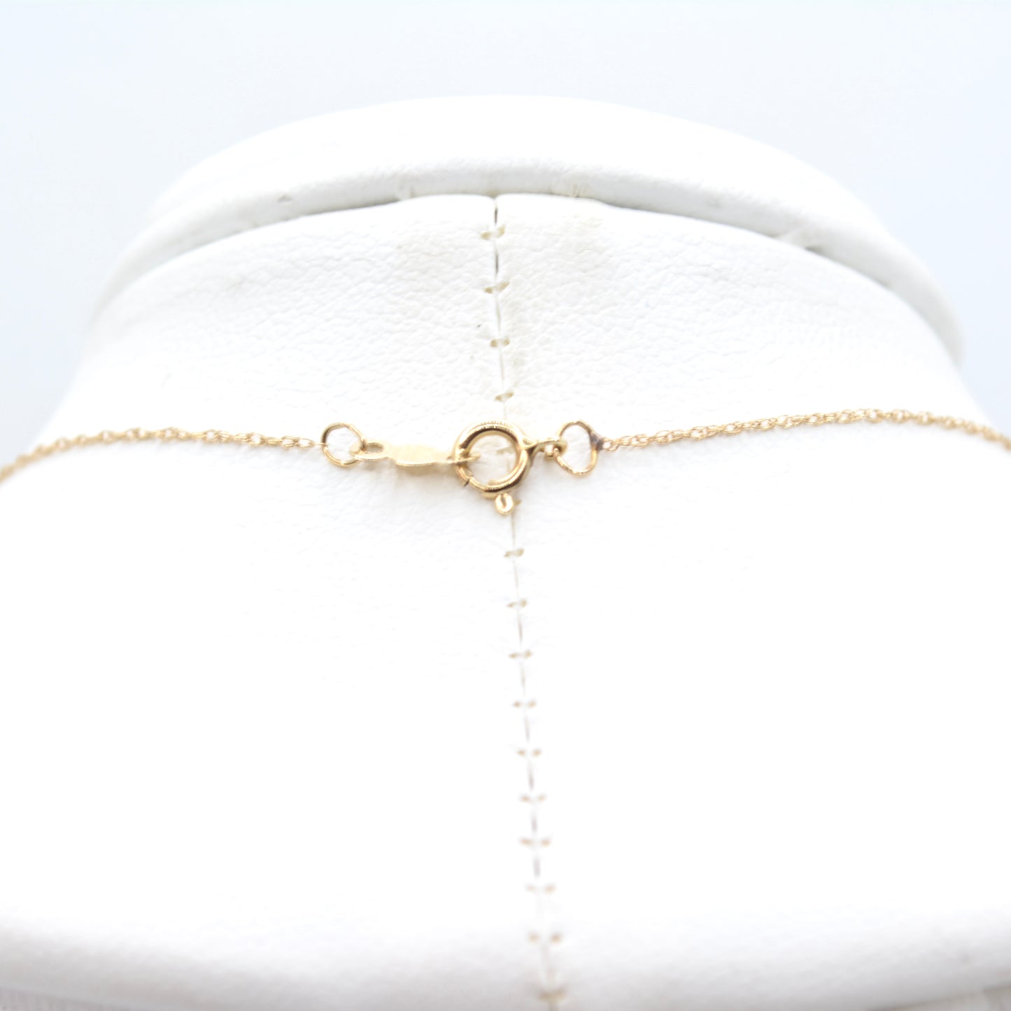 14K Yellow Gold Circle Diamond Pendant Necklace