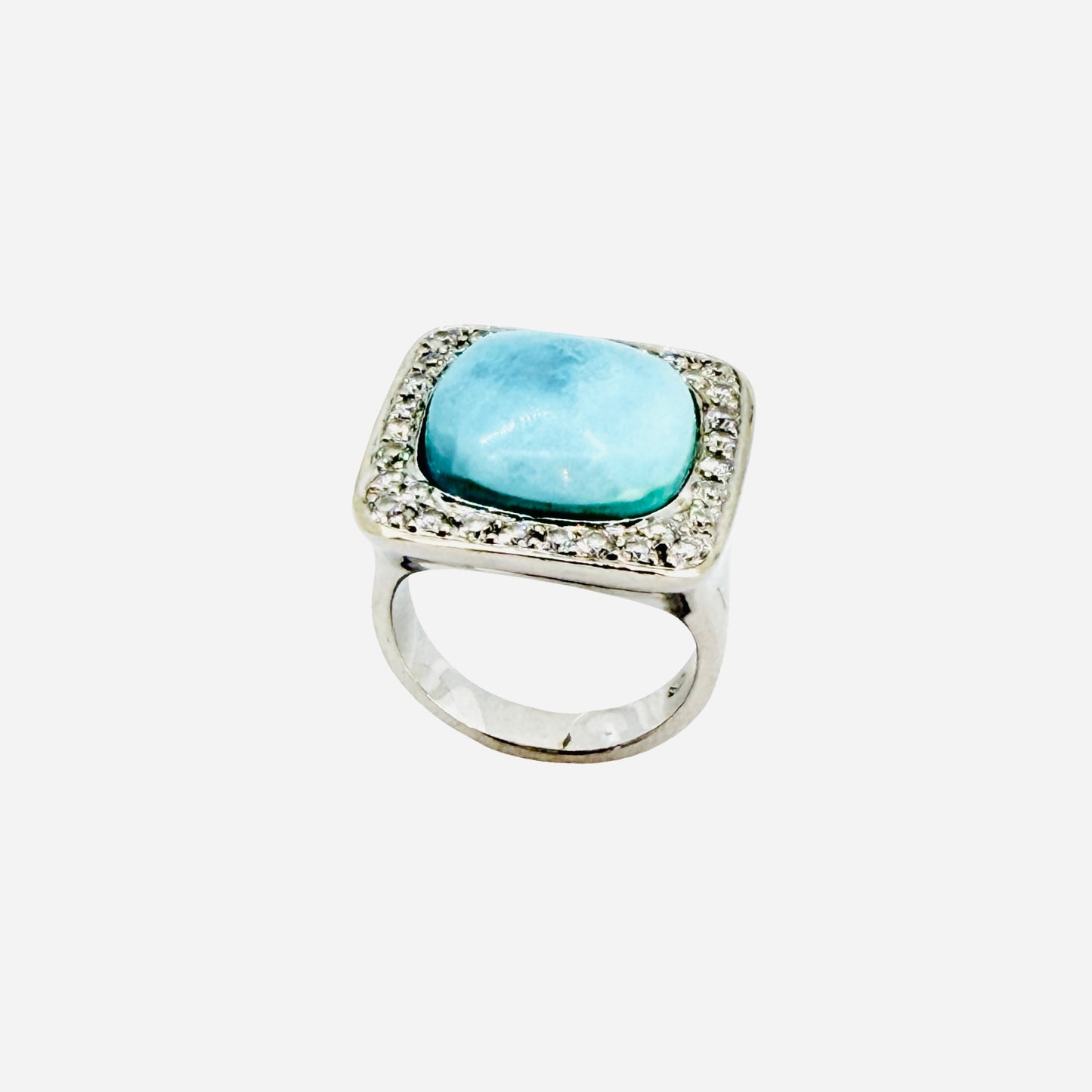 Estate Jewelry 18K White Gold Turquoise Ring with Diamonds