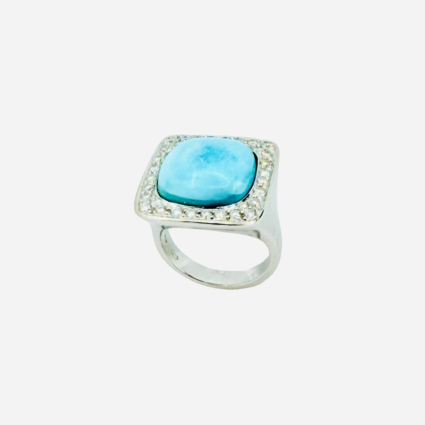 Estate Jewelry 18K White Gold Turquoise Ring with Diamonds