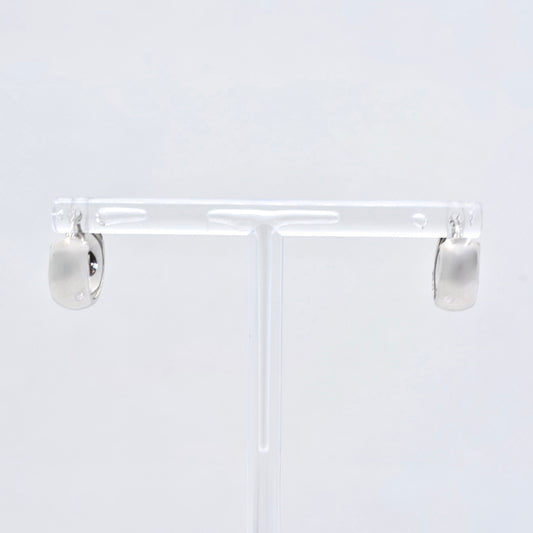 14K White Gold Small Huggie Earrings