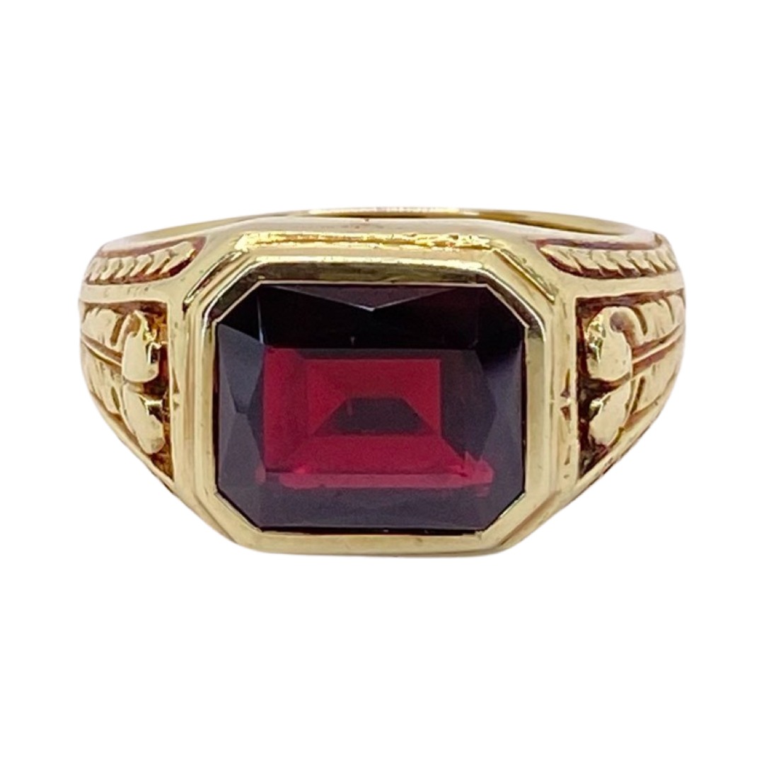 Estate Jewelry 14K Yellow Gold Mens Garnet Ring