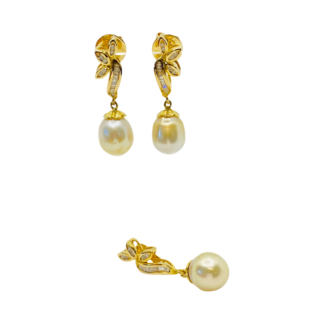 14K Yellow Gold Pearl Earrings and Pendant Set with Diamonds