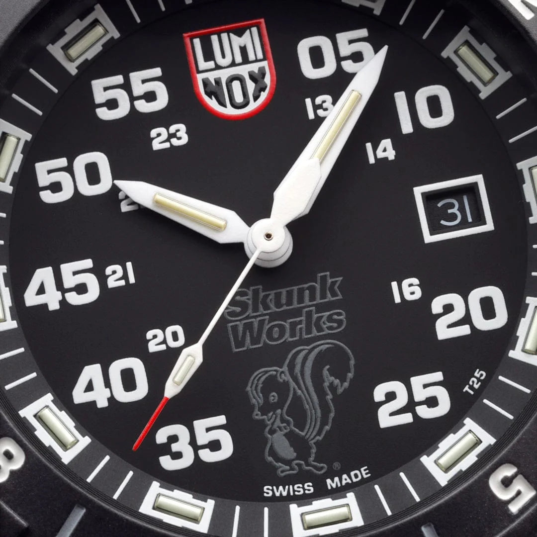 Luminox F-117 NIGHTHAWK x Skunk Works 6440 Heritage Pilot Watch 44 mm XA.6442.H