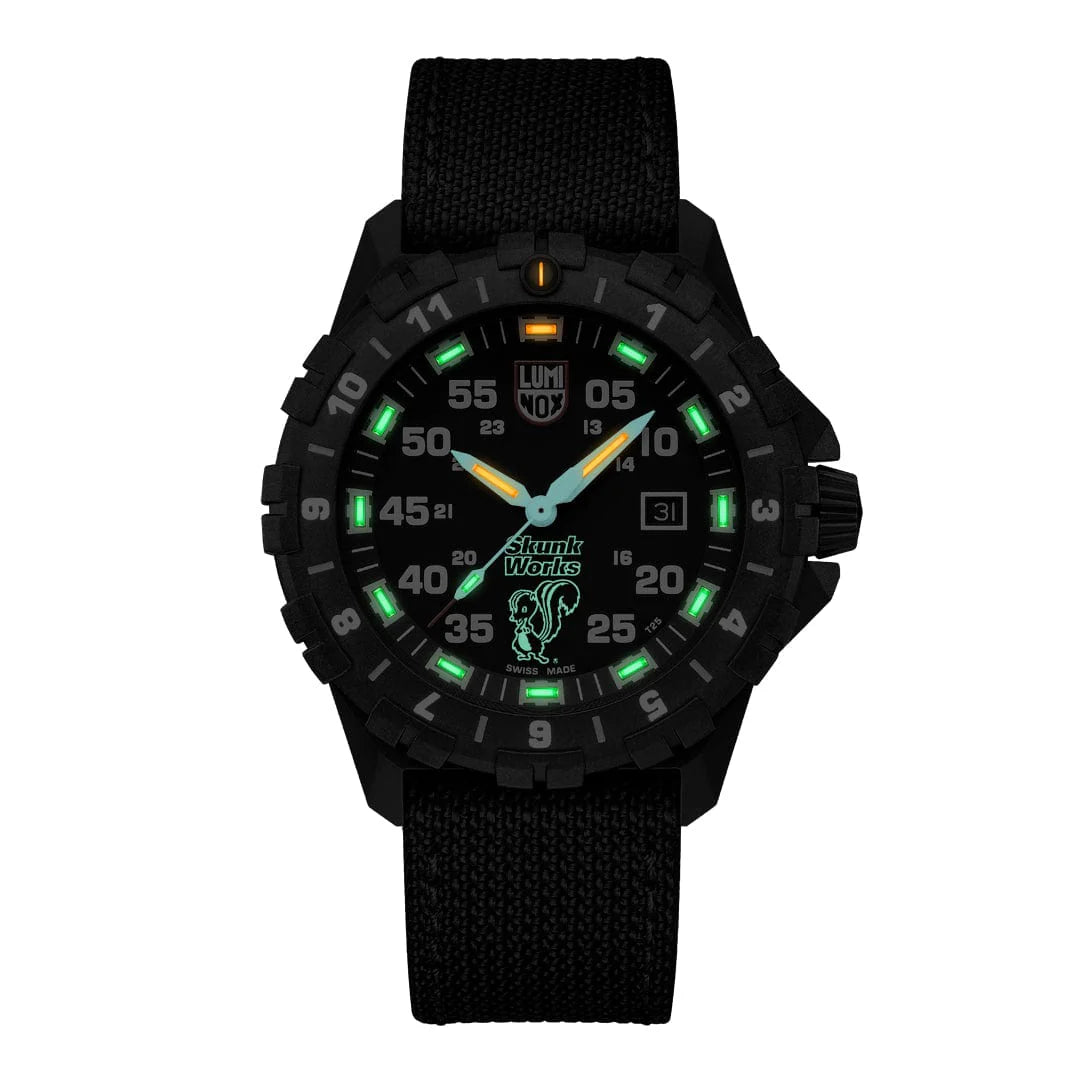 Luminox F-117 NIGHTHAWK x Skunk Works 6440 Heritage Pilot Watch 44 mm XA.6442.H