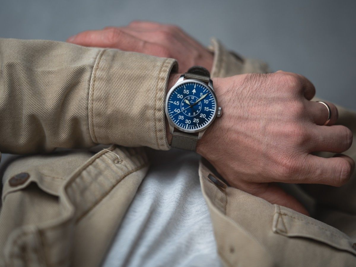 Laco Pilot Watches BASIC Aachen Blaue Stunde 42 Blue Dial Grey Nylon Strap 862101.2