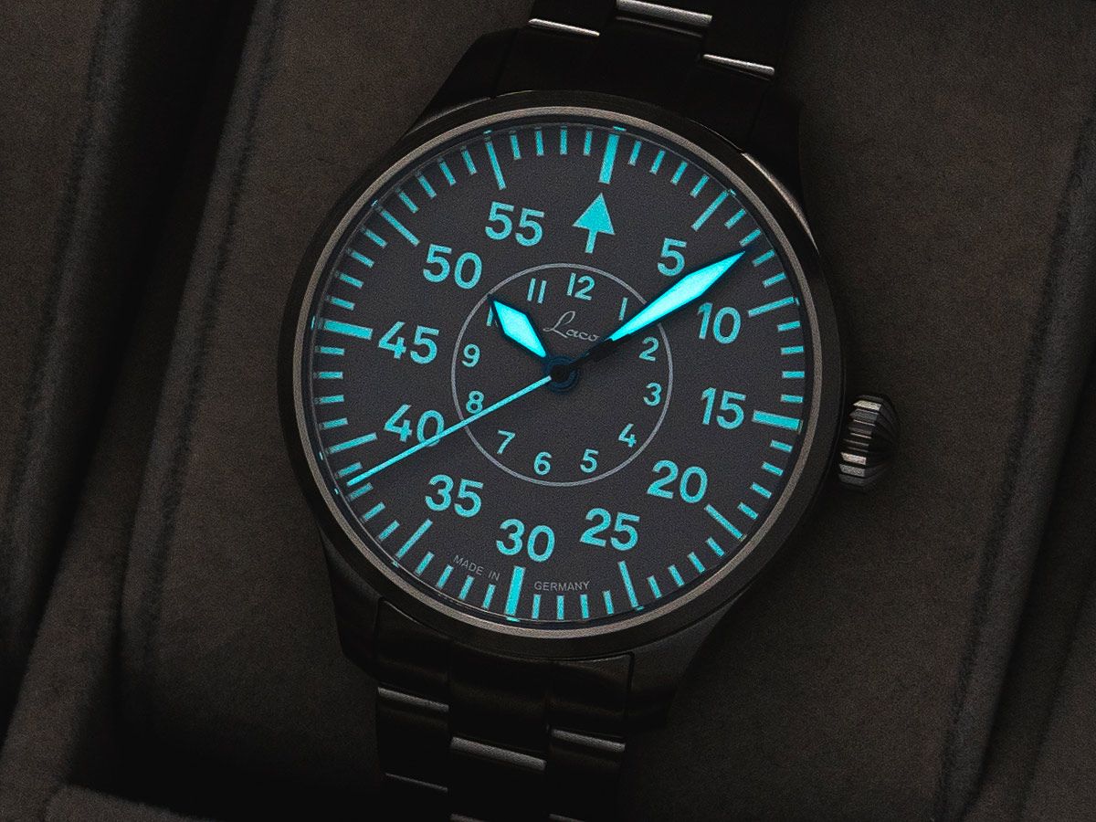 Laco Pilot Watches BASIC Aachen Grau 39 MB Automatic Stainless Steel Bracelet 862162.MB