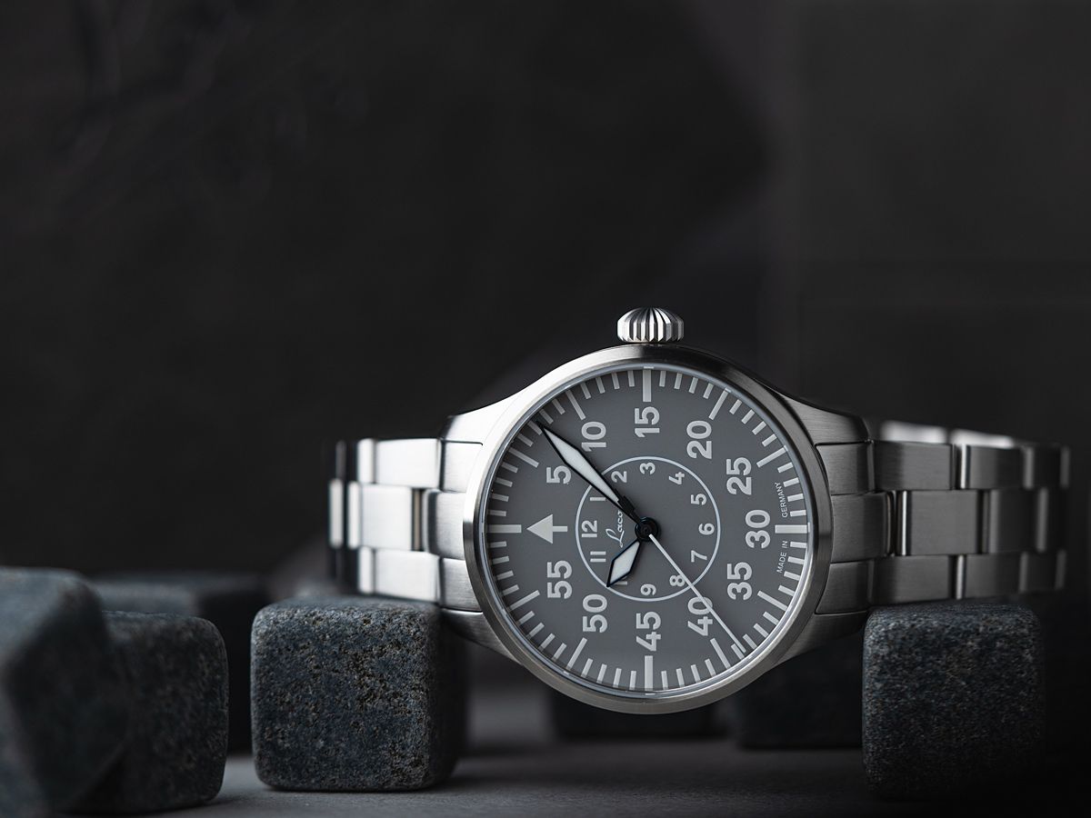 Laco Pilot Watches BASIC Aachen Grau 39 MB Automatic Stainless Steel Bracelet 862162.MB