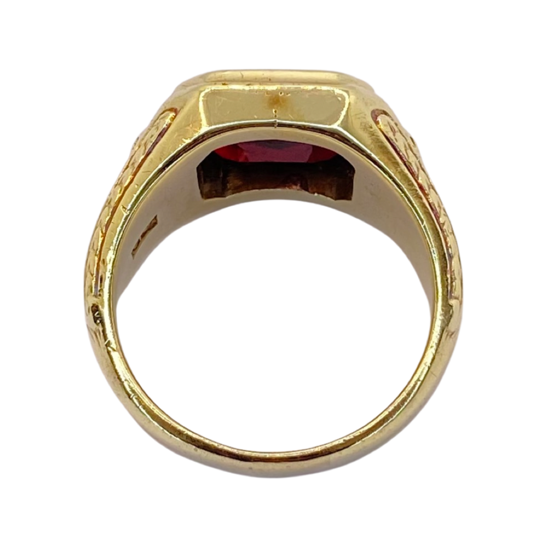 Estate Jewelry 14K Yellow Gold Mens Garnet Ring