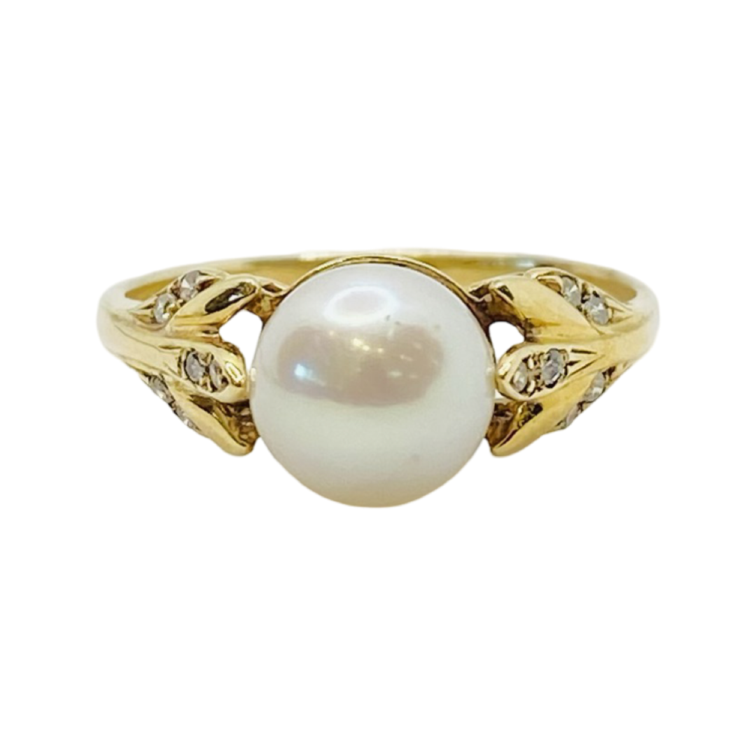 14K Yellow Gold Pearl Ring