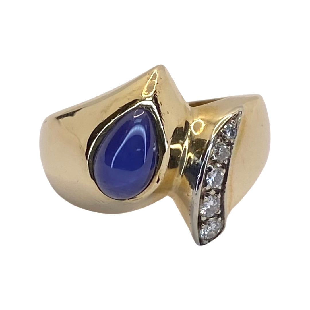 Estate Jewelry Women's 14K Yellow Gold Blue Star Sapphire Ring