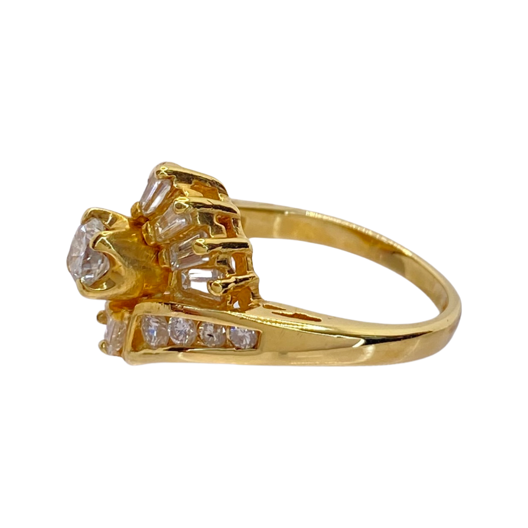 14K Yellow Gold Round & Baguettes Diamond Ring