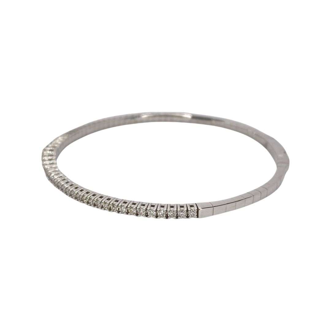 14K White Gold Graduating Diamond Tennis Bangle