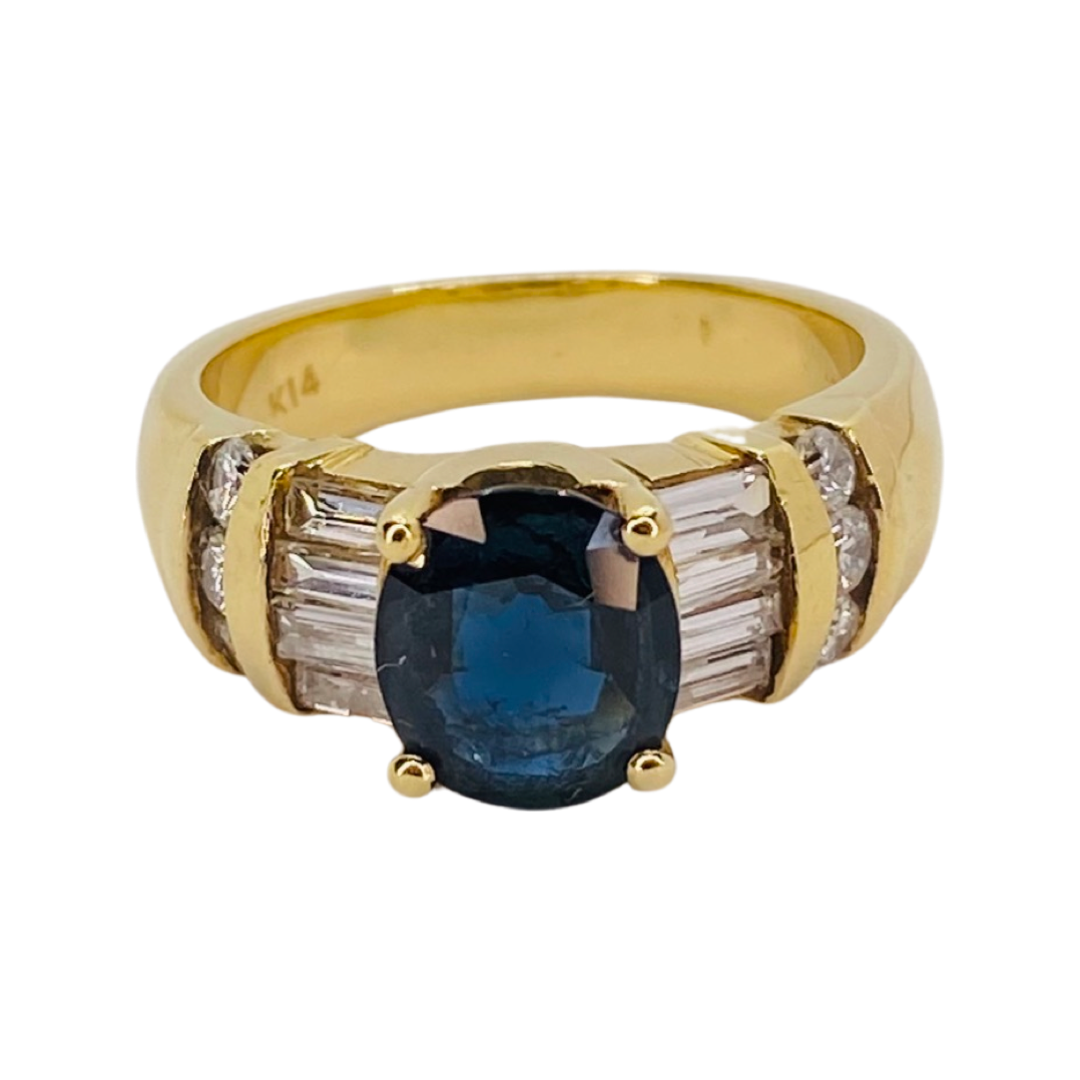 Estate Jewelry 14K Yellow Gold Oval Blue Sapphire Ring