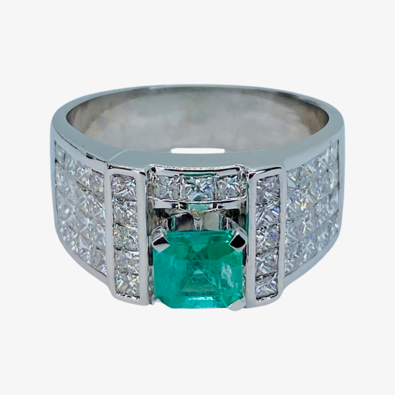 Estate Jewelry Womens 14K White Gold Emerald and Diamond Ring