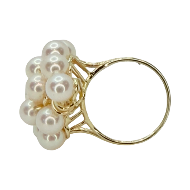 14K Yellow Gold Women's Round Mother-of-Pearl Cluster Ring with Diamonds