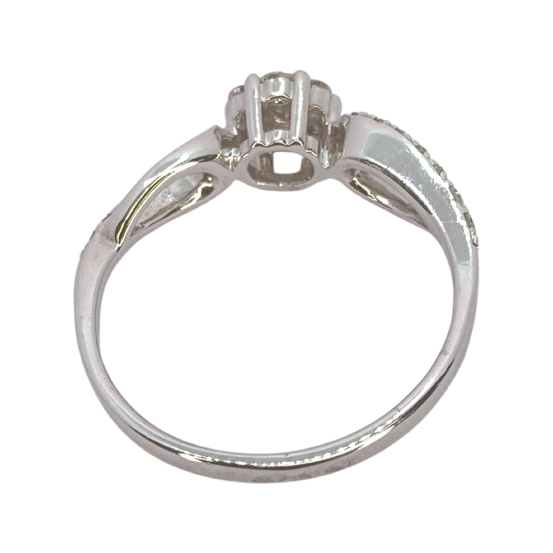 14K White Gold Womens Diamond Ring