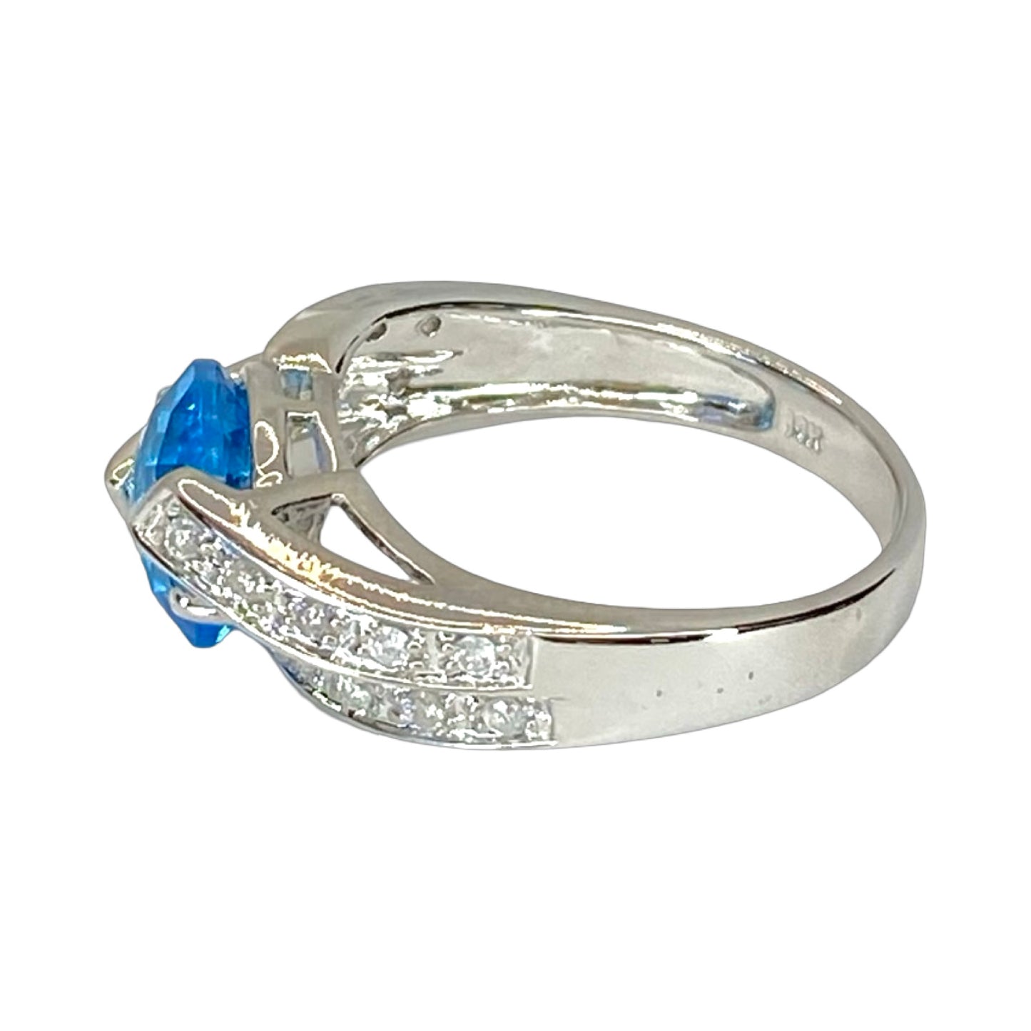 14K White Gold 2.00 Carats Oval Blue Topaz with Diamonds