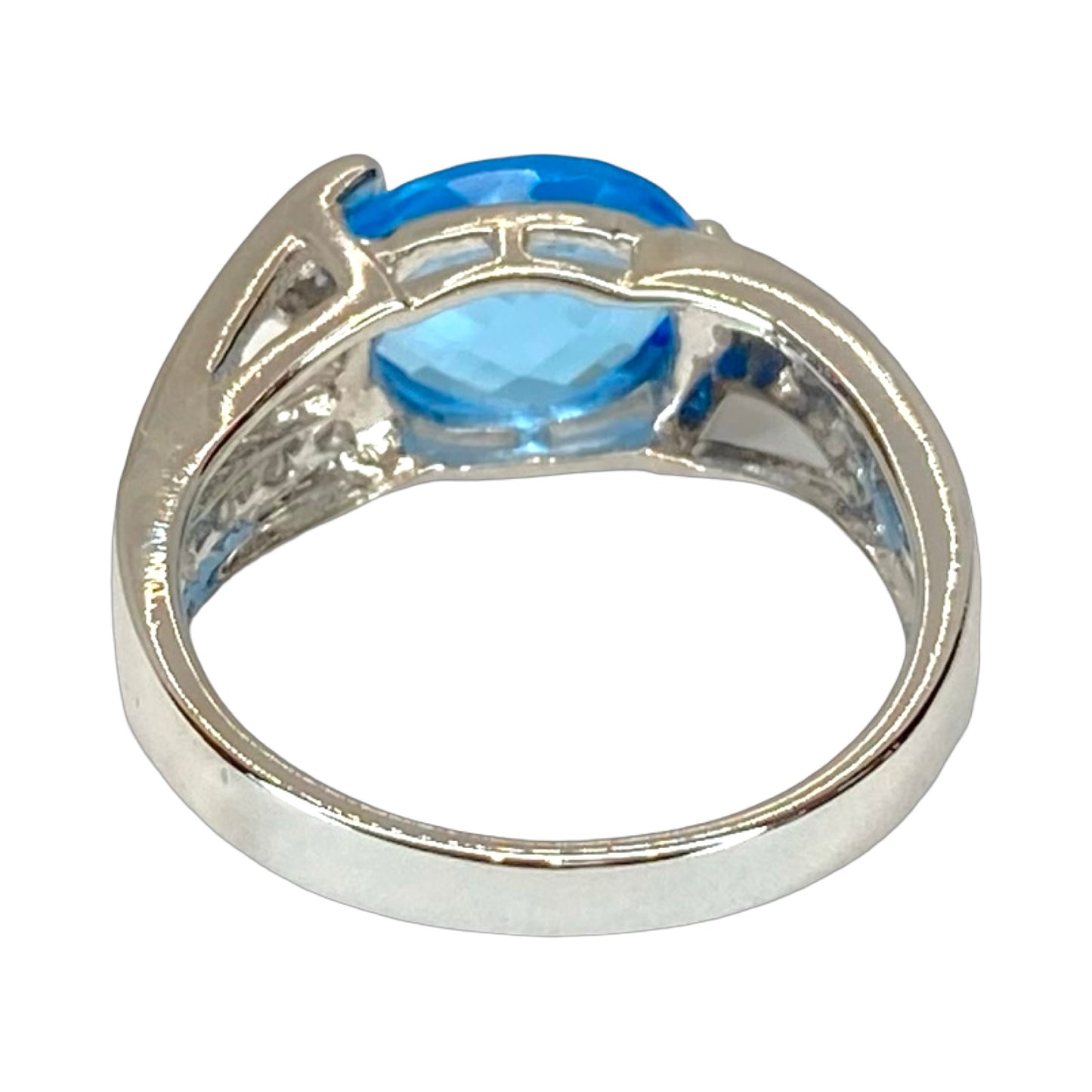 14K White Gold 2.00 Carats Oval Blue Topaz with Diamonds