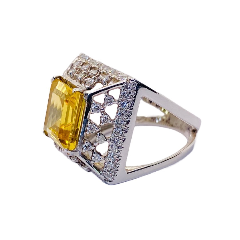 18K White Gold Citrine Ring