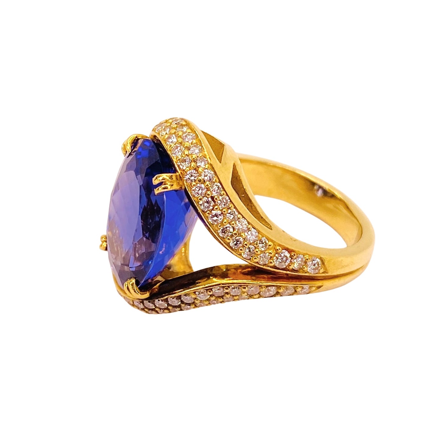 Estate Jewelry 18K Yellow Gold Tanzanite Ring