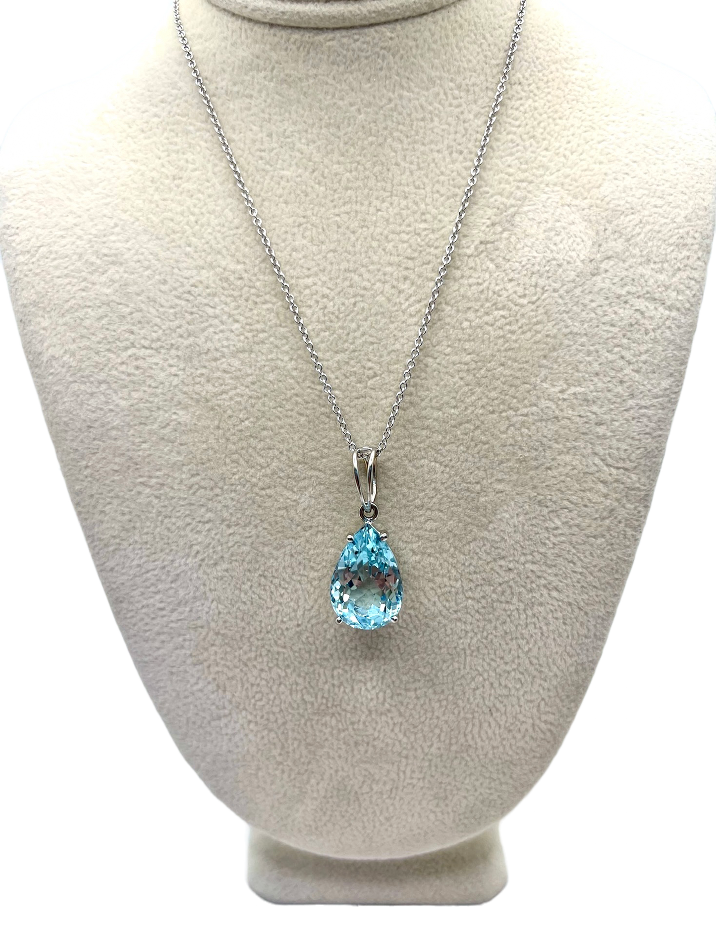 18K White Gold Pear Shape Aquamarine Pendant