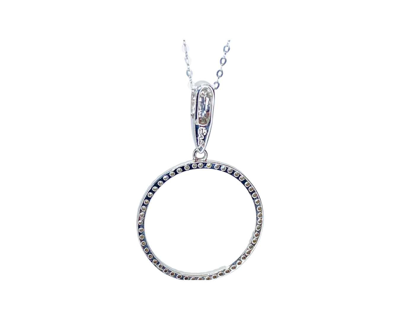 14K White Gold Circle Diamond Pendant